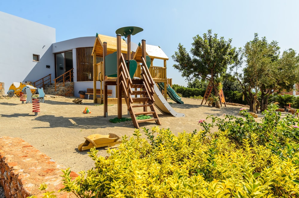 Childrens Play Area - Outdoor