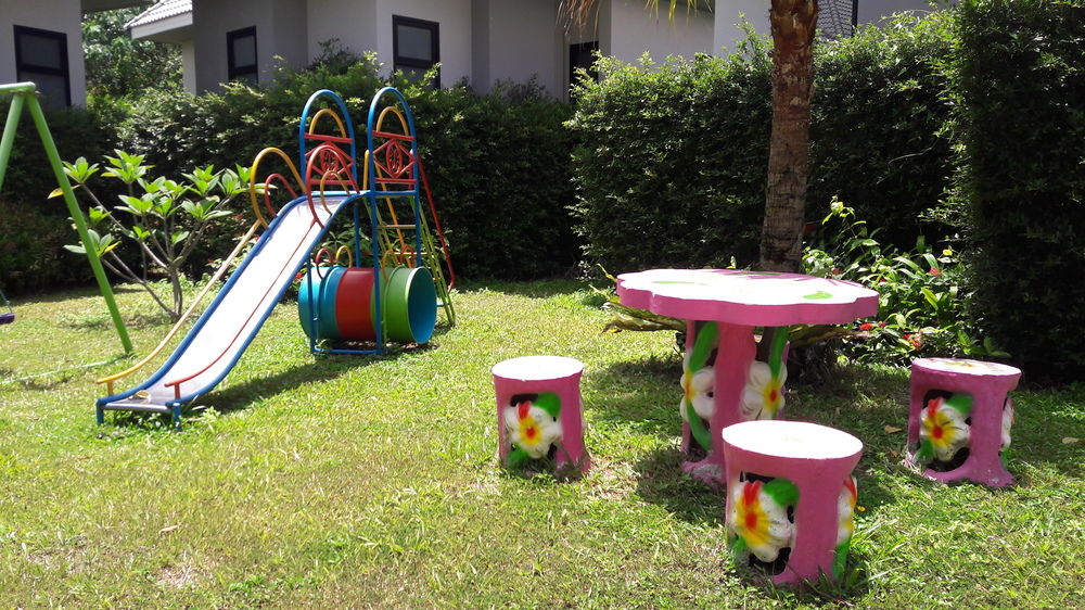 Childrens Play Area - Outdoor