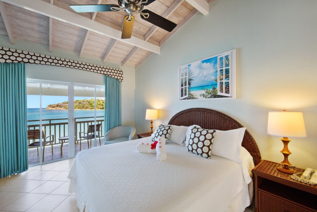 Waterfront Room Bedroom