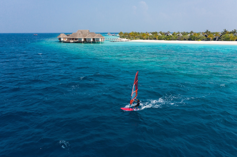 Surfing/boogie boarding