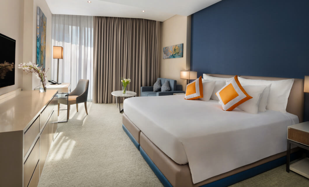Lake View Room