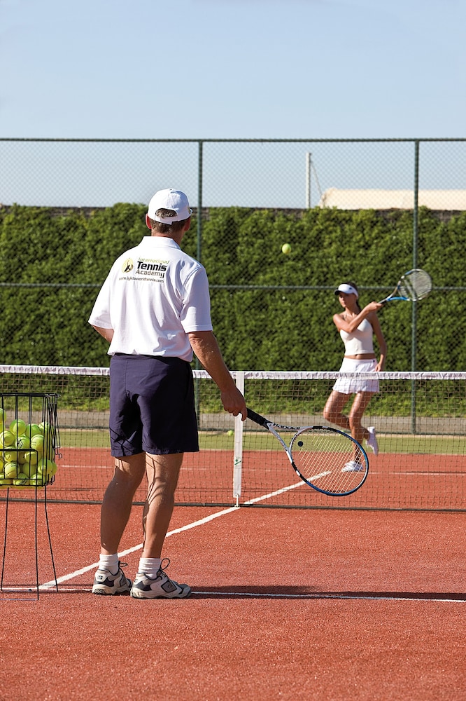 Tennis court