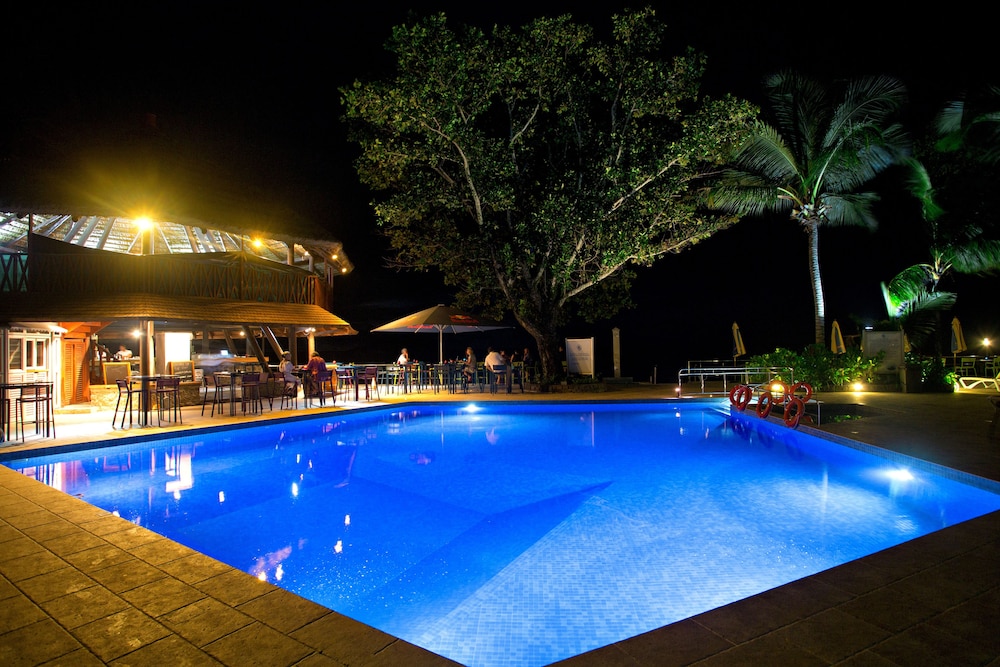 Poolside Bar