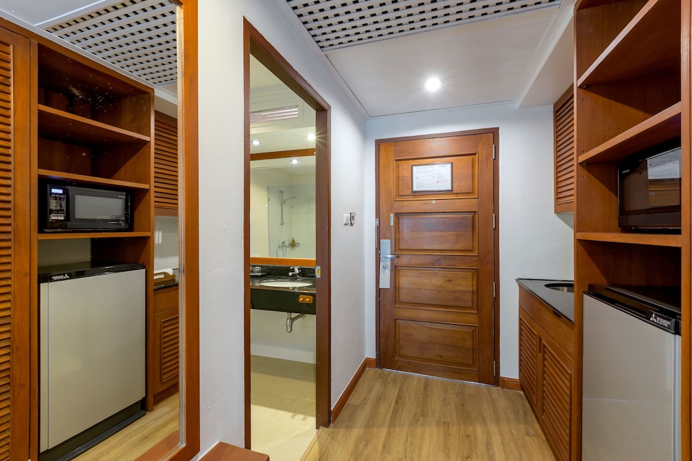 In-Room Kitchenette