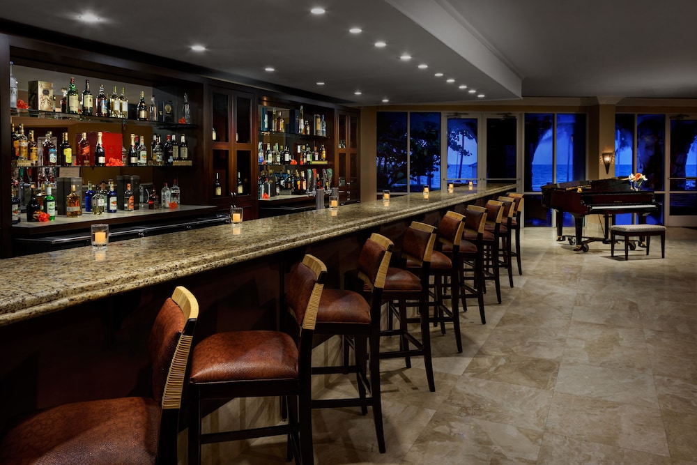 Hotel Bar