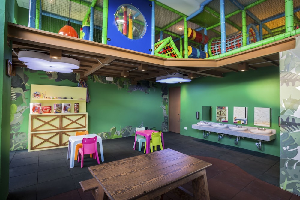 Children's play area - indoor