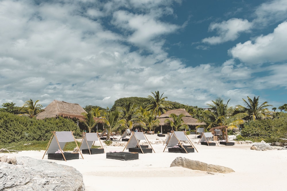 Beach bar