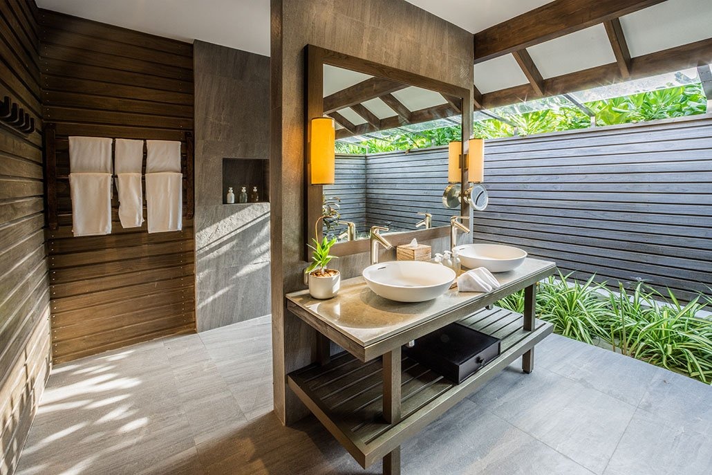 Beach Villa Bathroom