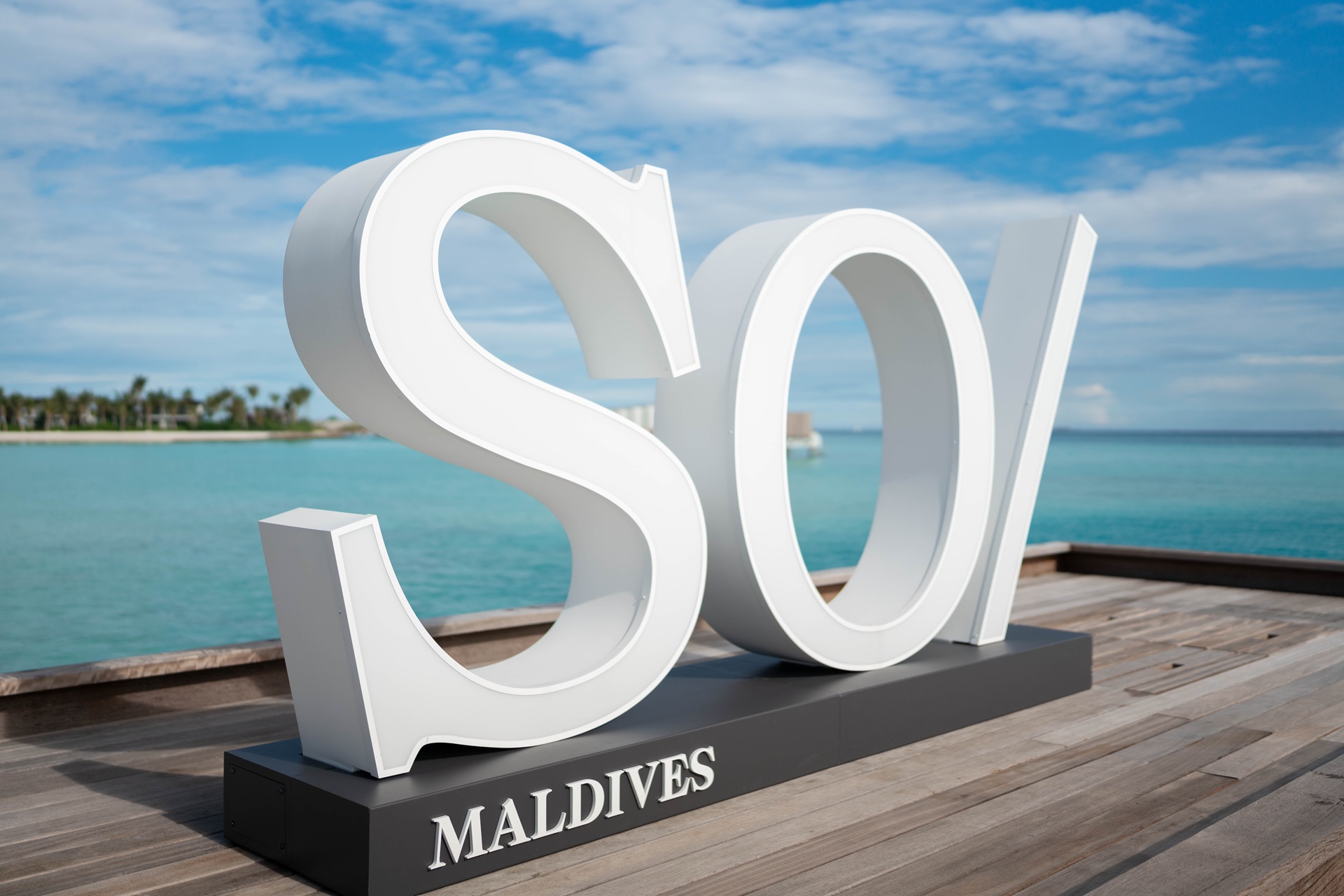 SO/ Maldives Brand Logo