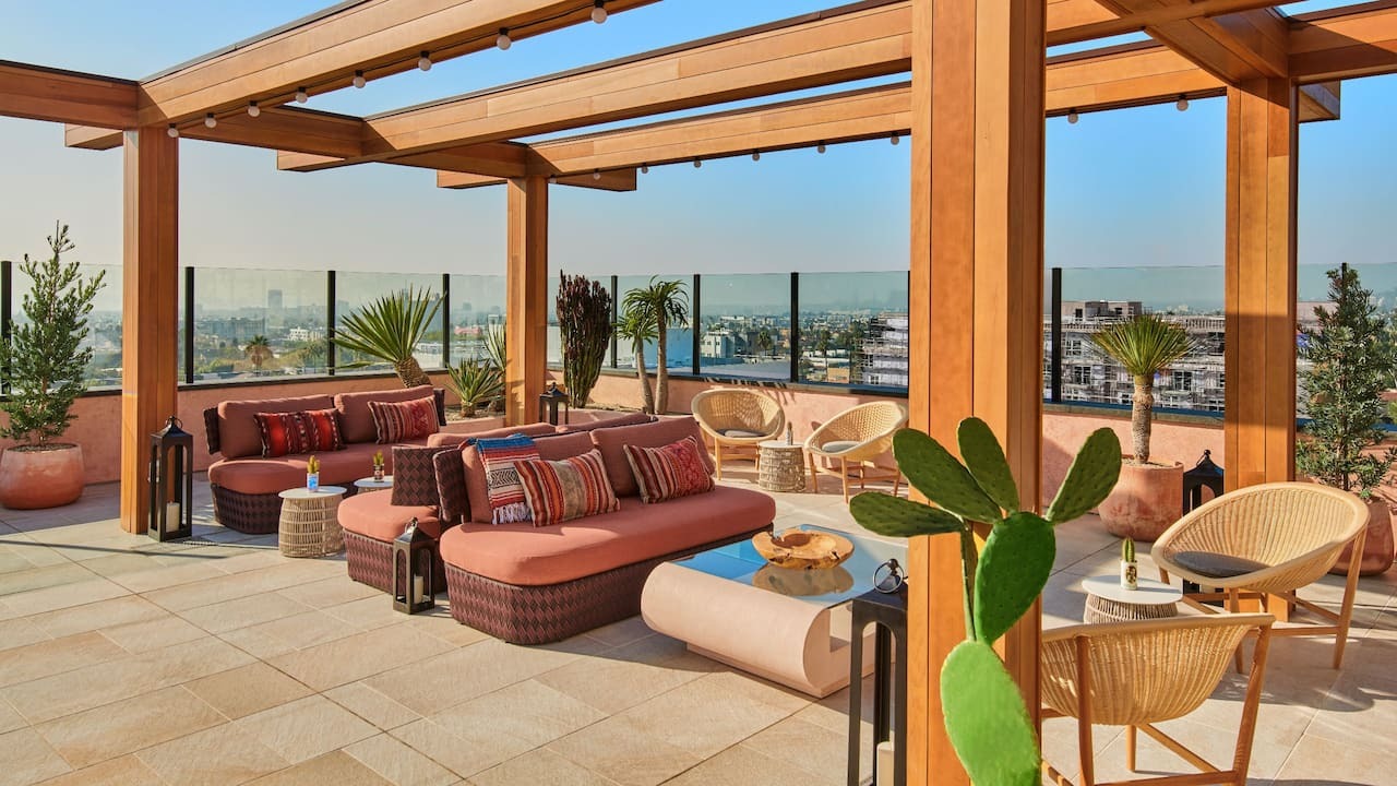 Rooftop Pool Sitting Area