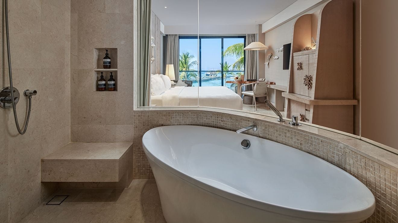 Ocean View or Deluxe Ocean View Bathroom