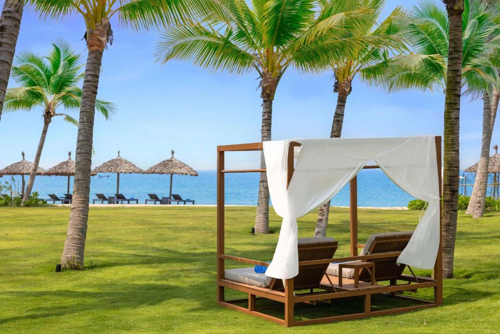 Wyndham Hoi An Royal Beachfront Resort & Villas