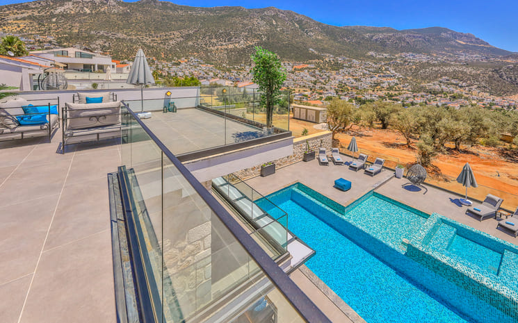 Pool and view