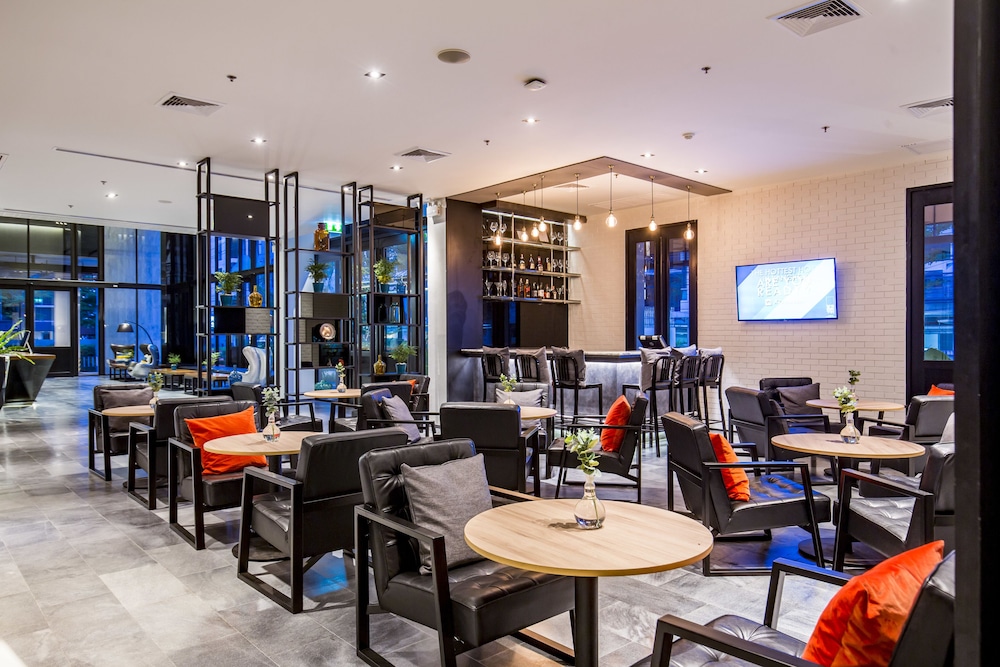 Hotel Bar