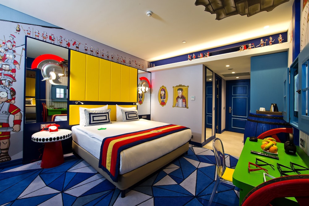 Children's theme room