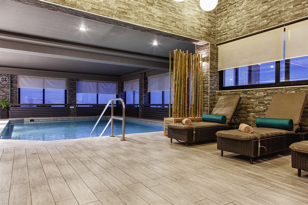 Indoor/Outdoor Pool