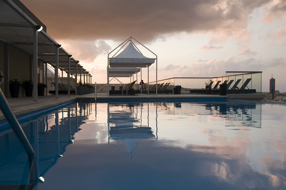 Rooftop Pool