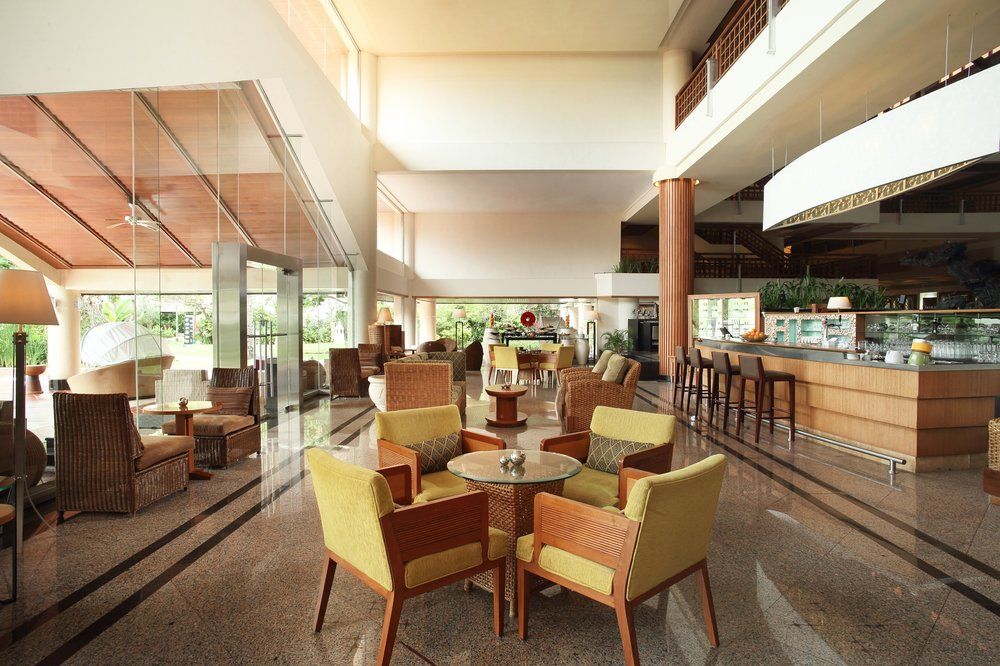 Hotel Bar