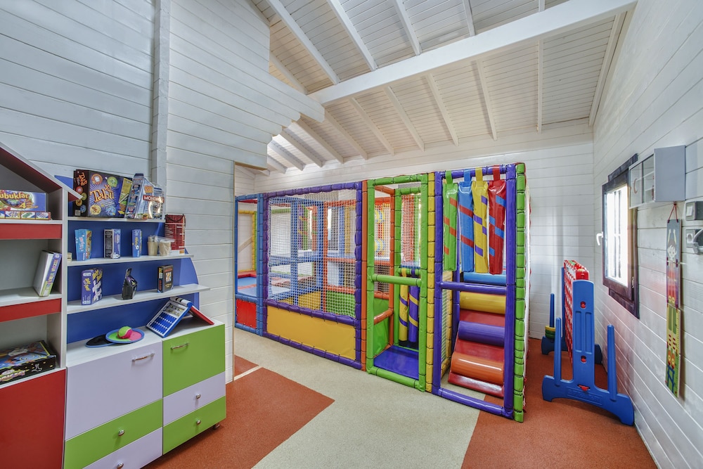 Children's play area - indoor