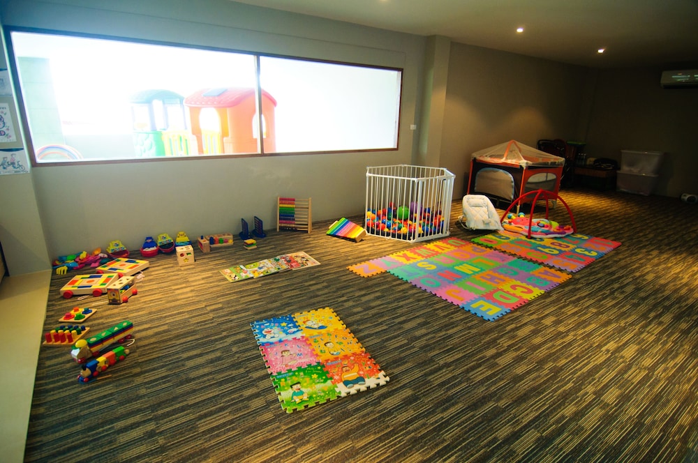 Childrens Play Area - Indoor